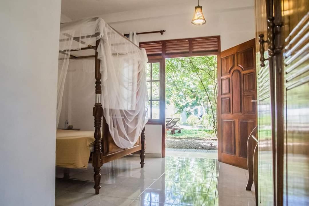Sounds Of Nature Mini Hotel Mirissa Extérieur photo